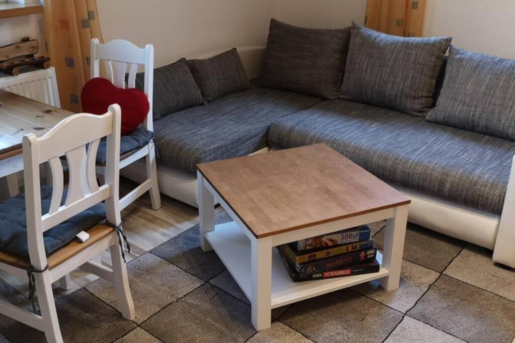 Ruhige Ferienwohnung Inklusive Garten Souterrain - Neu Renoviert Lachen ภายนอก รูปภาพ